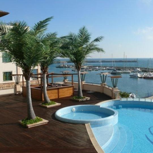 Privat Apartament Marina City Балчик Экстерьер фото