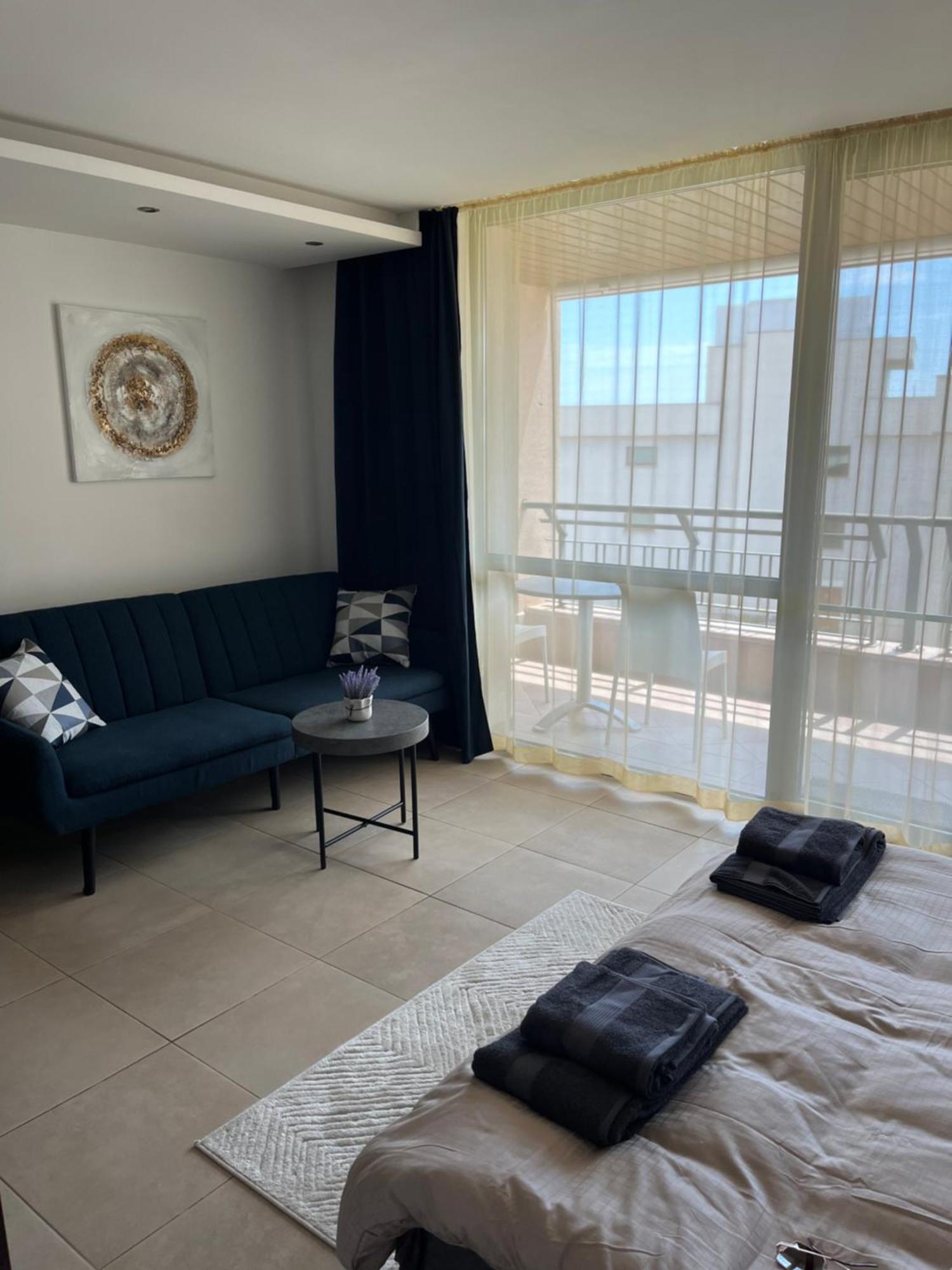 Privat Apartament Marina City Балчик Экстерьер фото